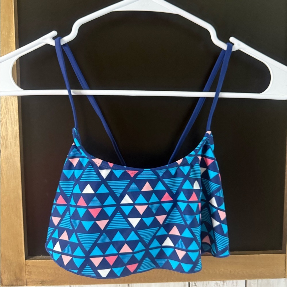Girls NWT Size 14 Kanu Surf Bikini Top Style 5564 Print